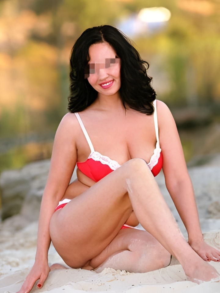 Регина привлекальеная девушка из Сухой лог цена от 10000 руб