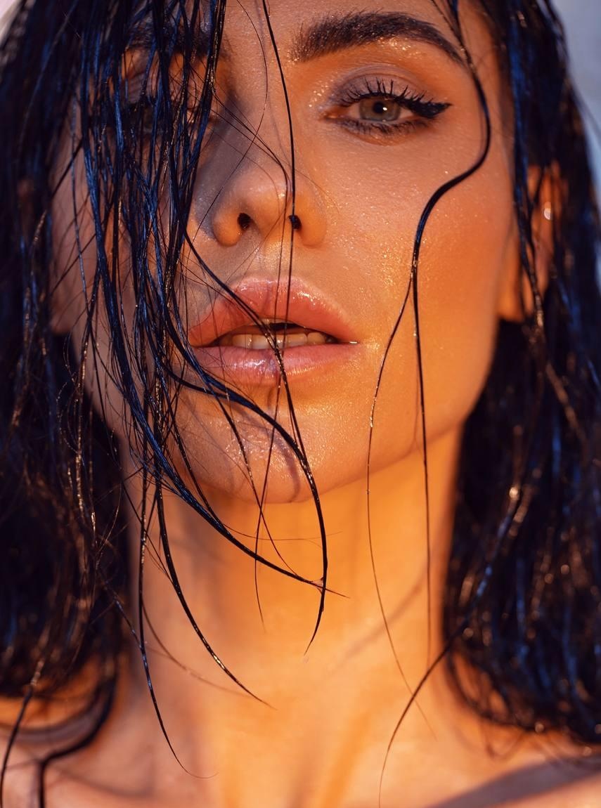 Эмилия привлекальеная девушка из Сухой лог цена от 8000 руб