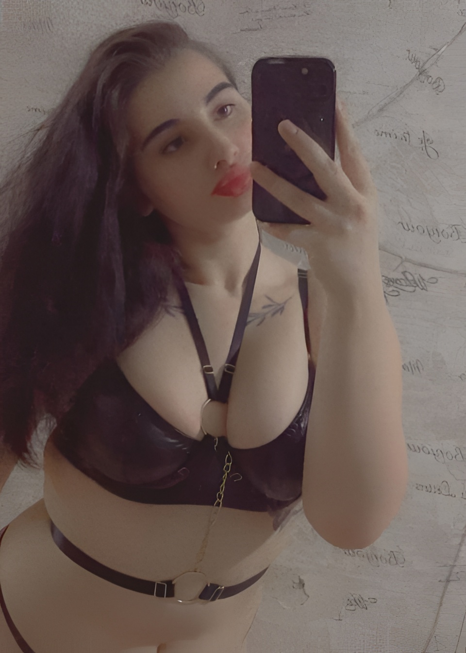 Соня привлекательная девушка из Сухой лог цена от 15000 руб