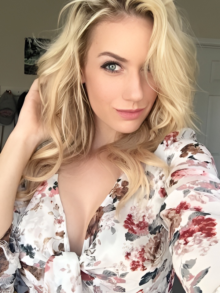 Индивидуалка Лиза, доступна для личного знакомства от 1500 руб