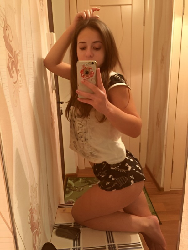 Лина привлекательная девушка из Сухой лог цена от 4000 руб