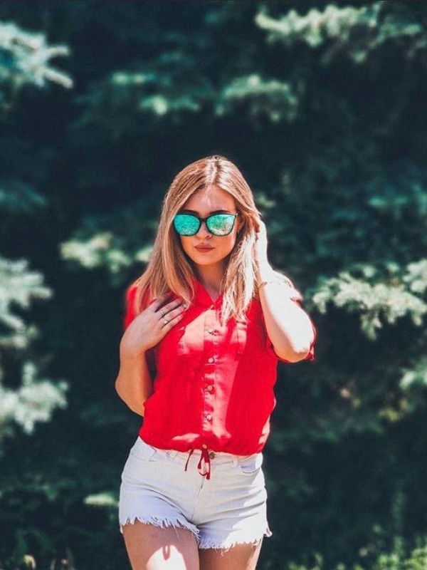 🎥 Люда привлекательная девушка из Сухой лог цена от 5000 руб