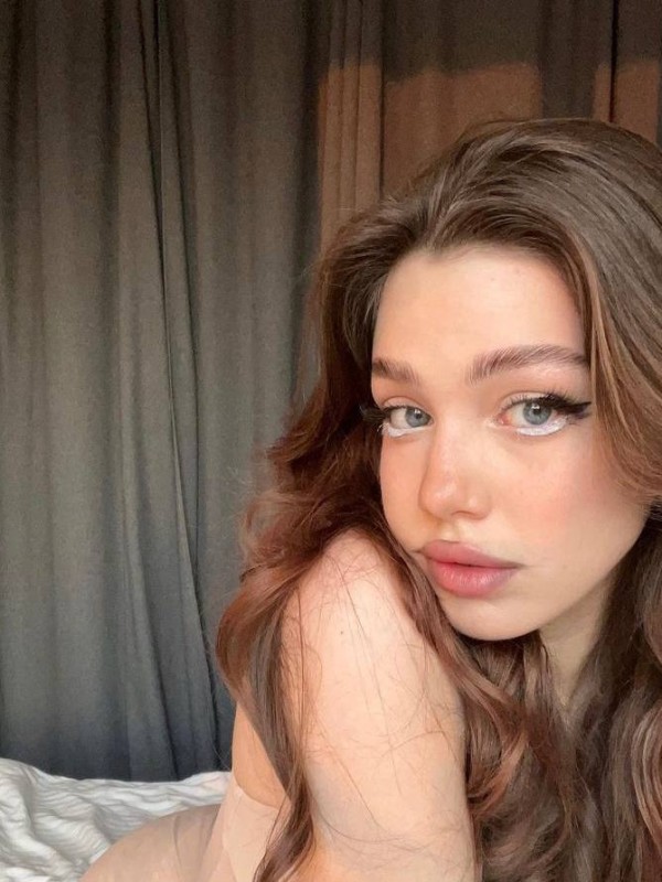 Лида привлекательная девушка из Сухой лог цена от 4000 руб